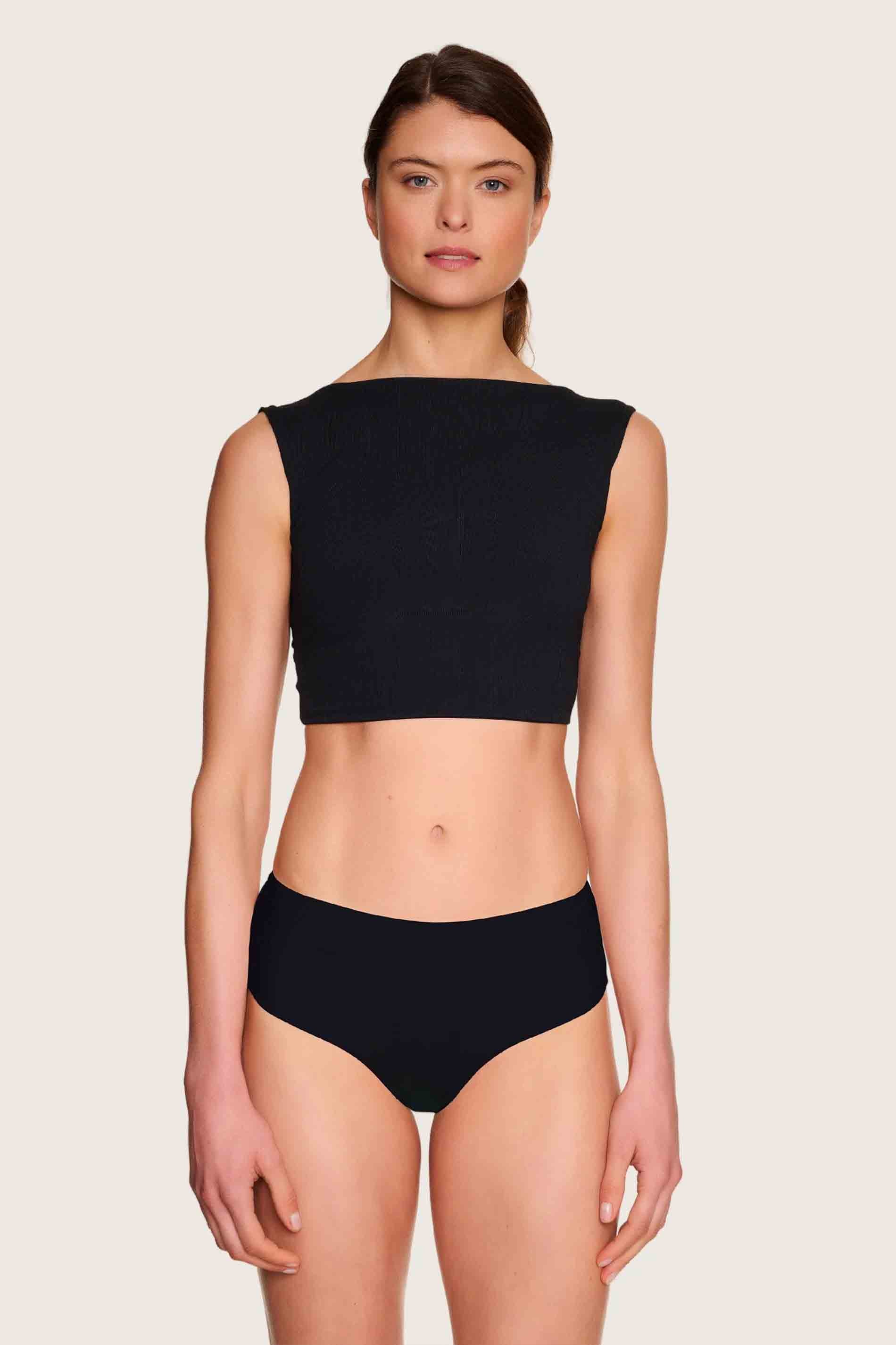 CHEEKY SHORTS - black / detail01