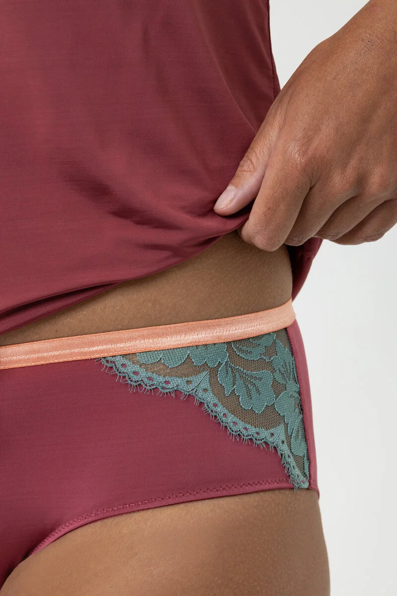 Hipster - beau bordeaux