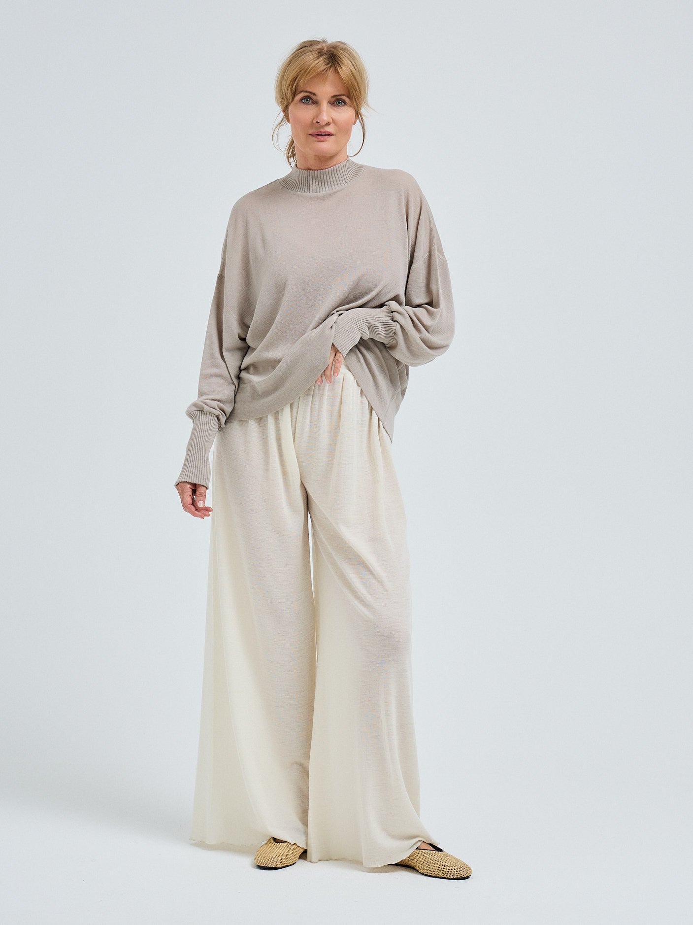 Woolen Sporty Sweat - beige