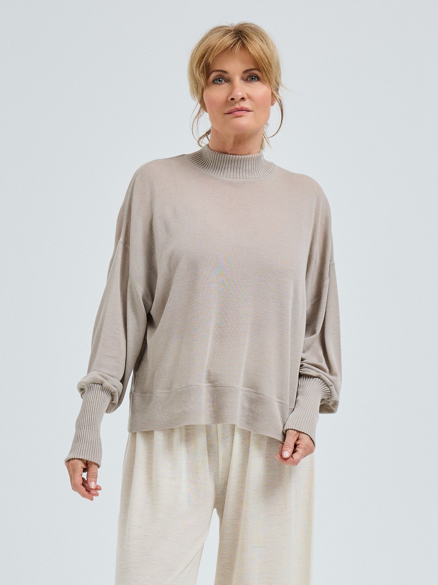Woolen Sporty Sweat - beige