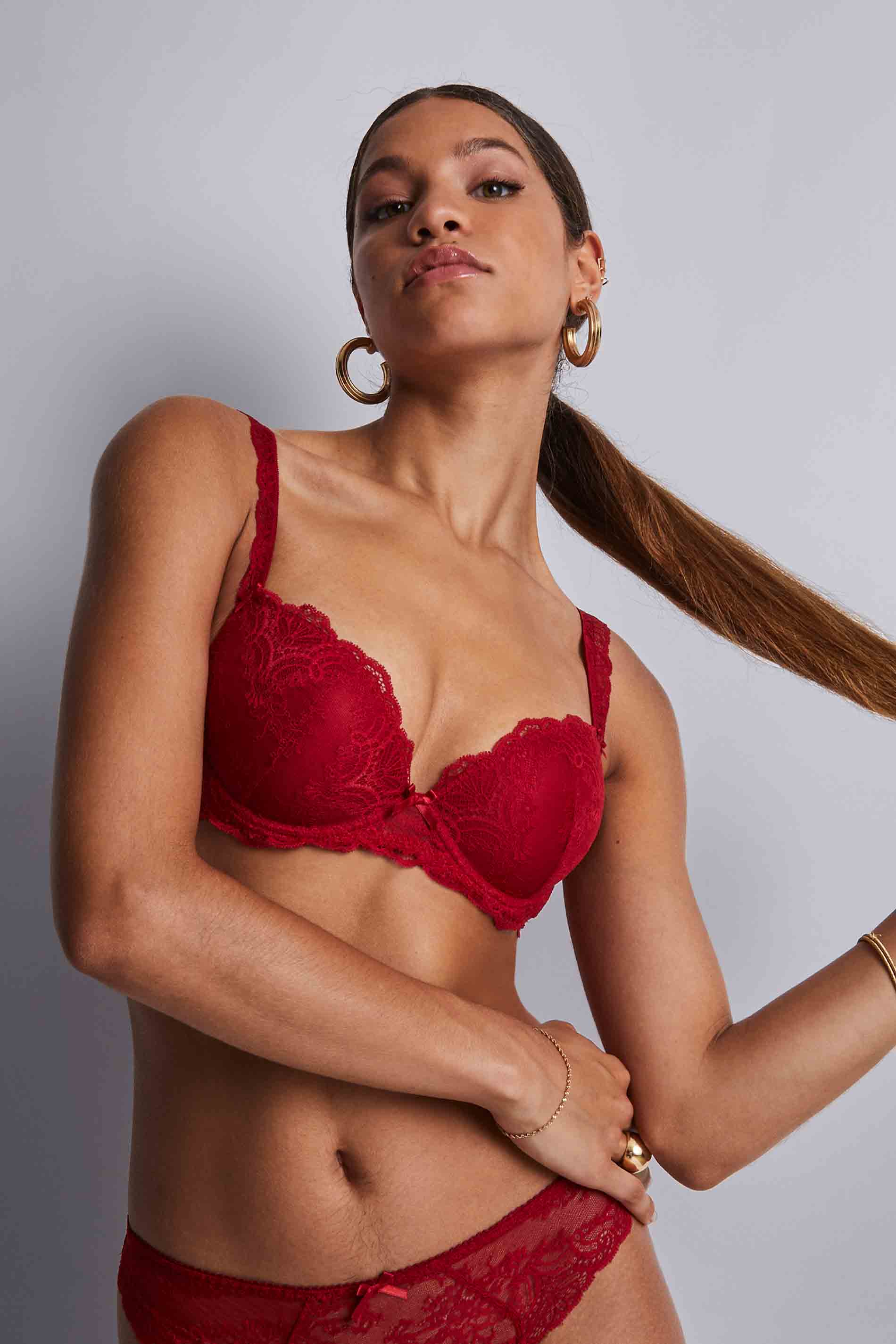 PLUNGE BRA - IRRESISTIBLE RED / front