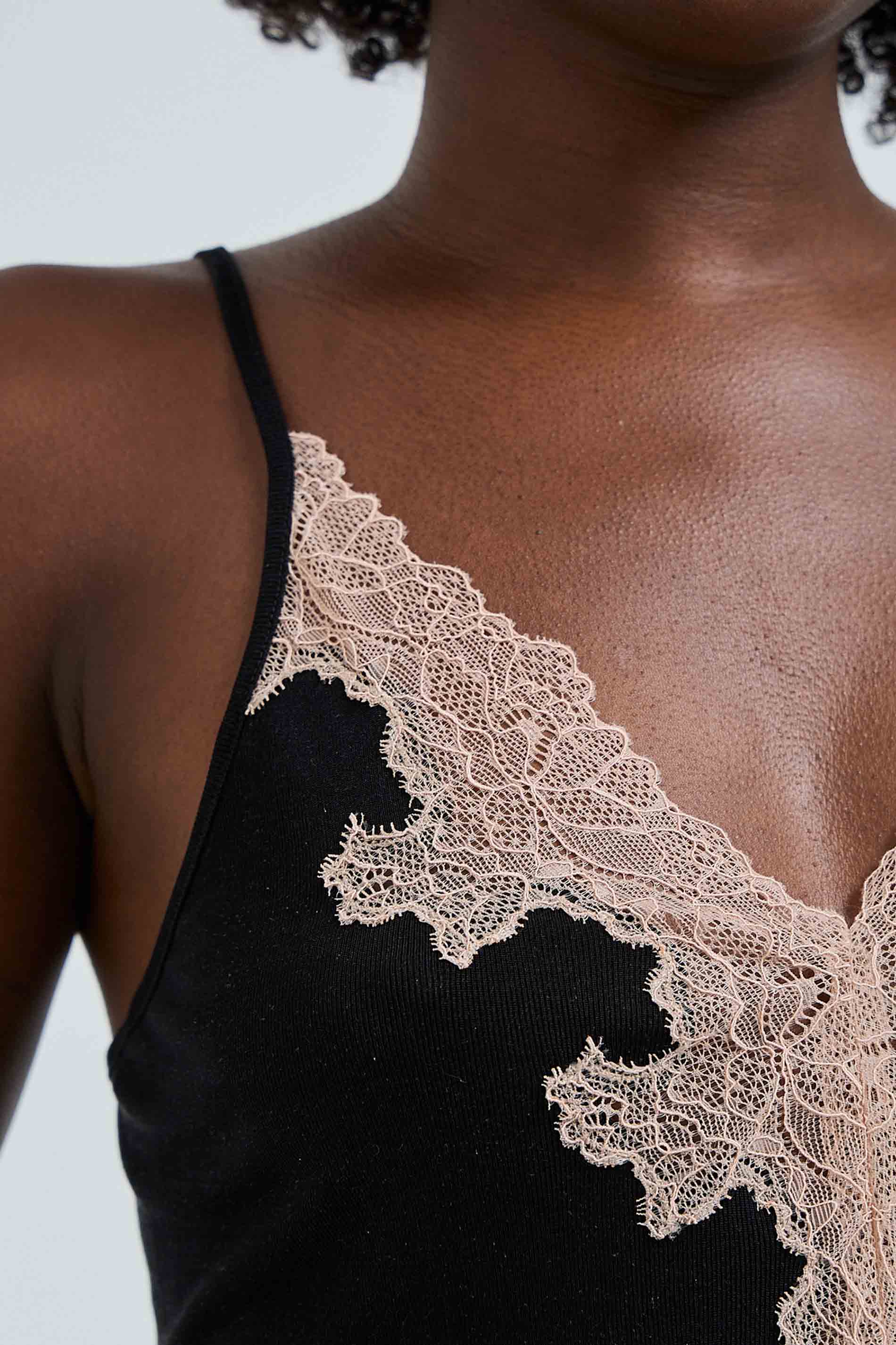 Cami Top Lace Silk - Black with Rosie Beige