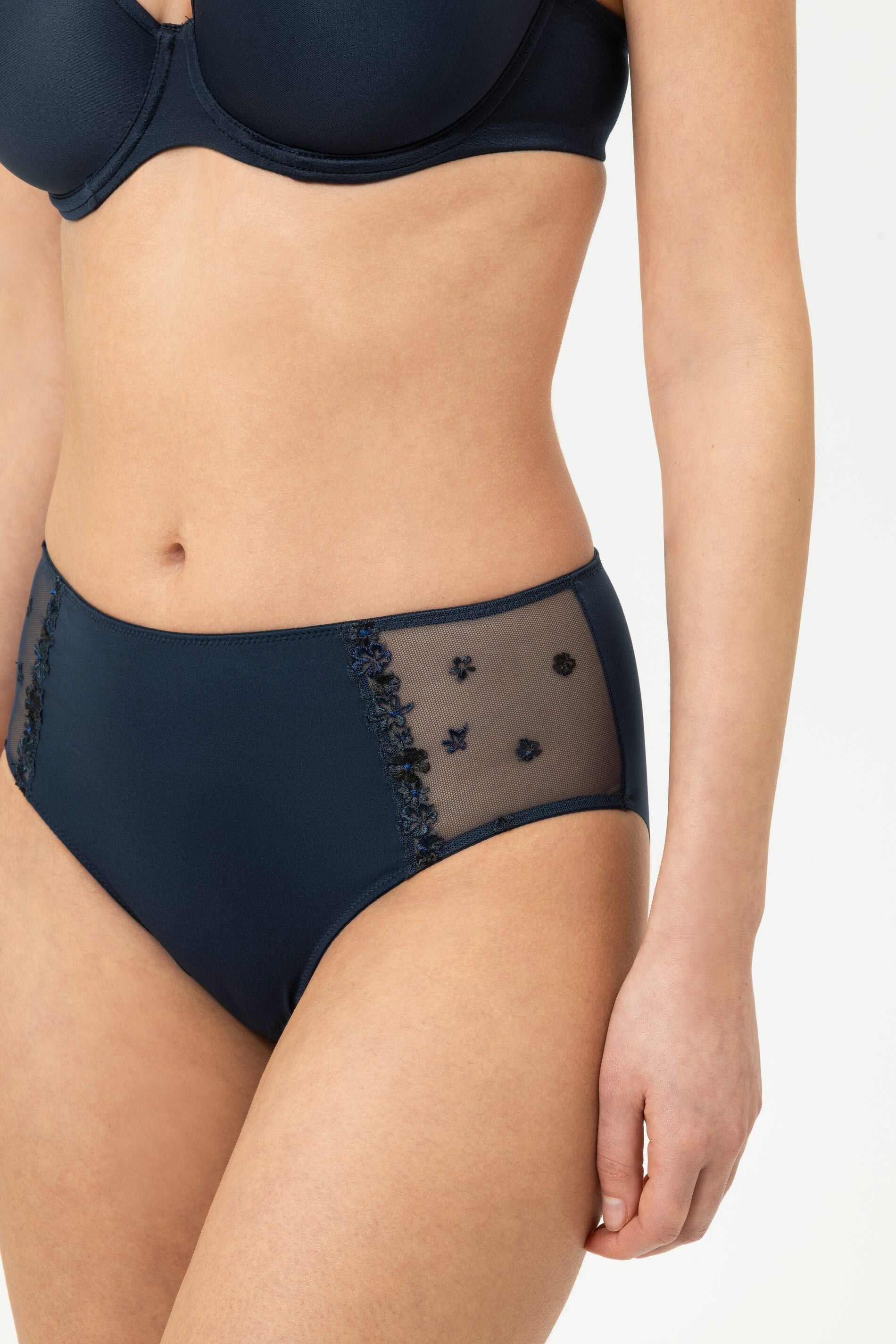 American Pants Serie Pretty Joan Farbe Night Blue