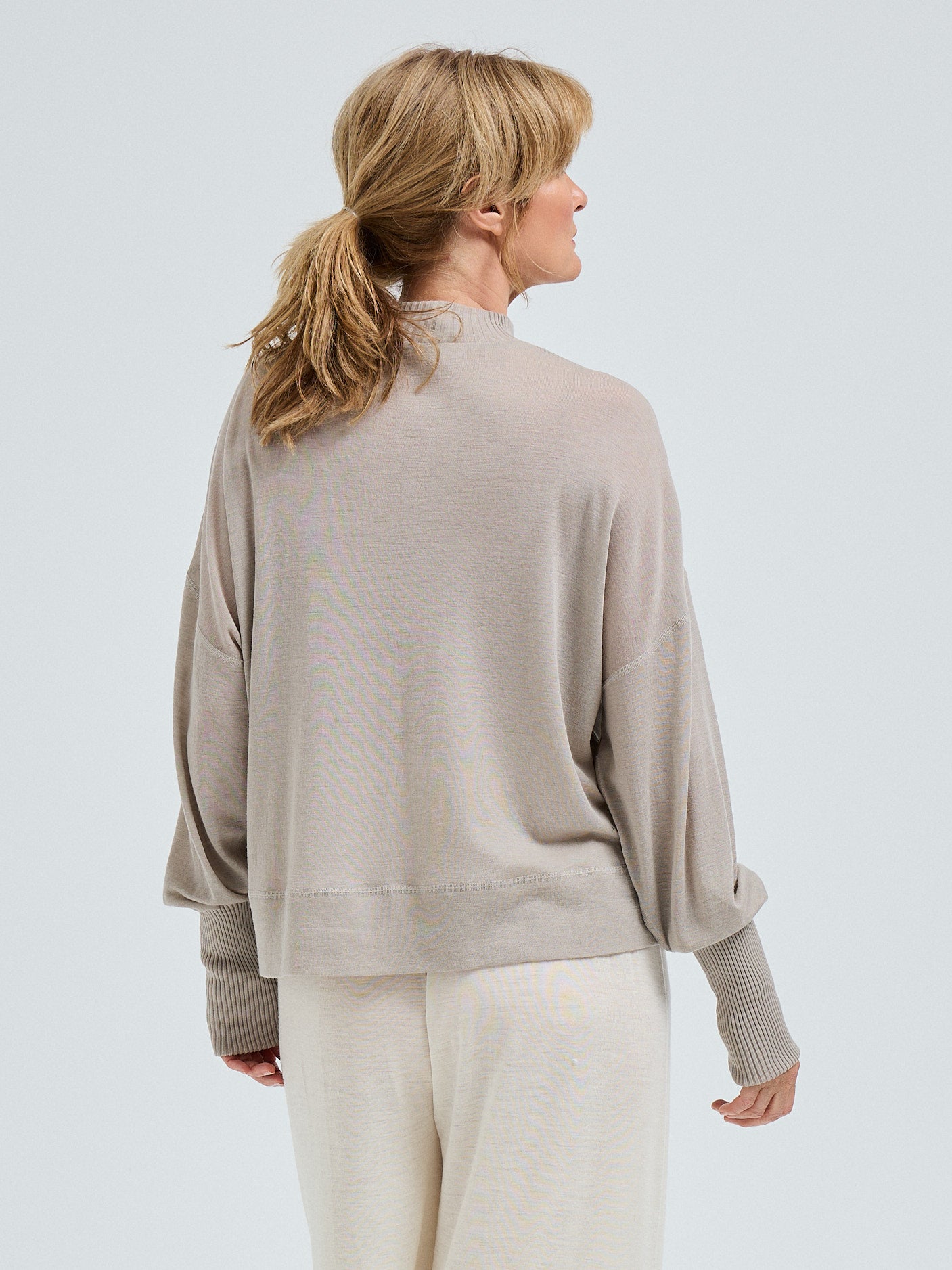 Woolen Sporty Sweat - beige