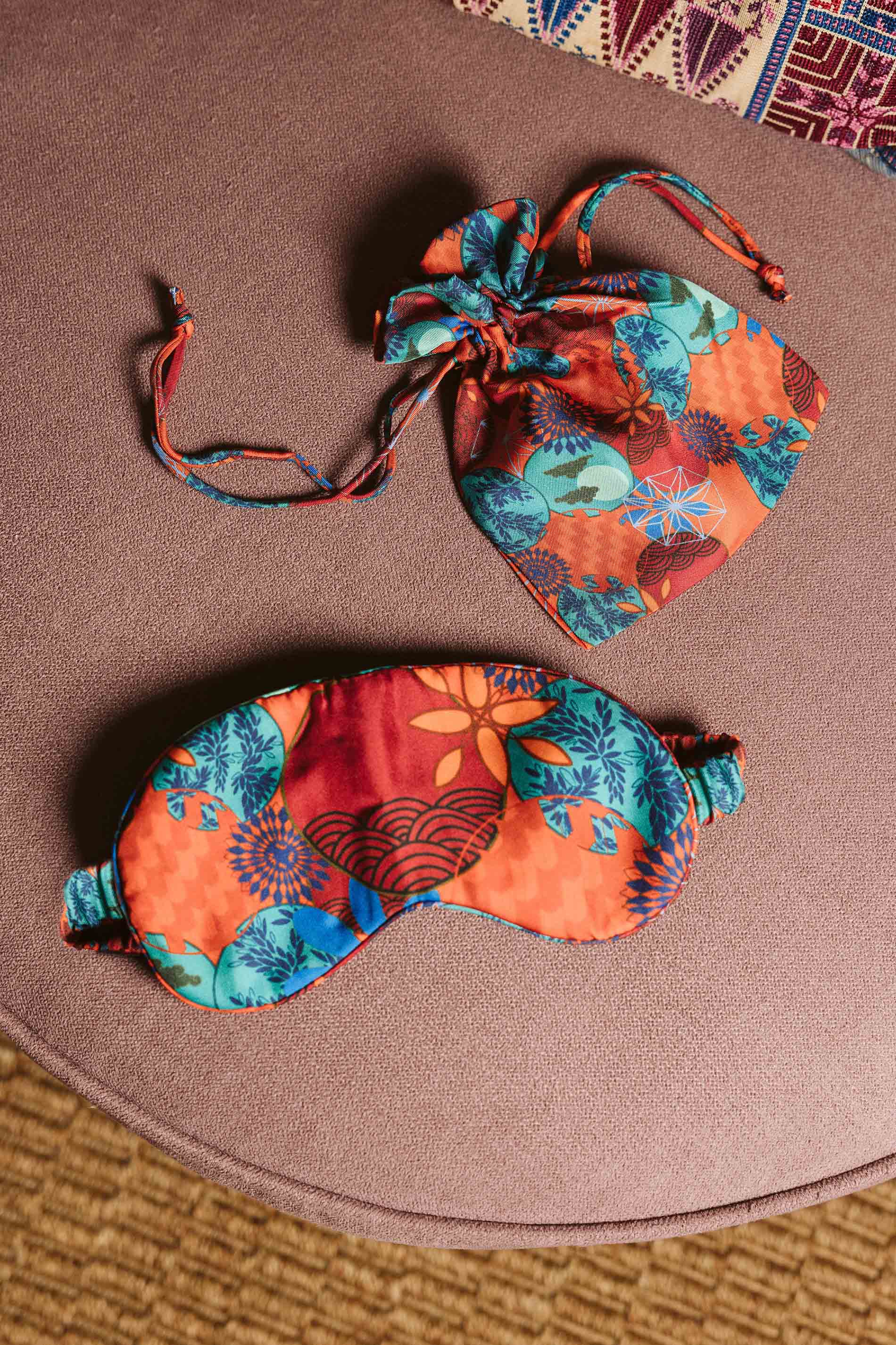 EYE MASK - tama coral / detail01