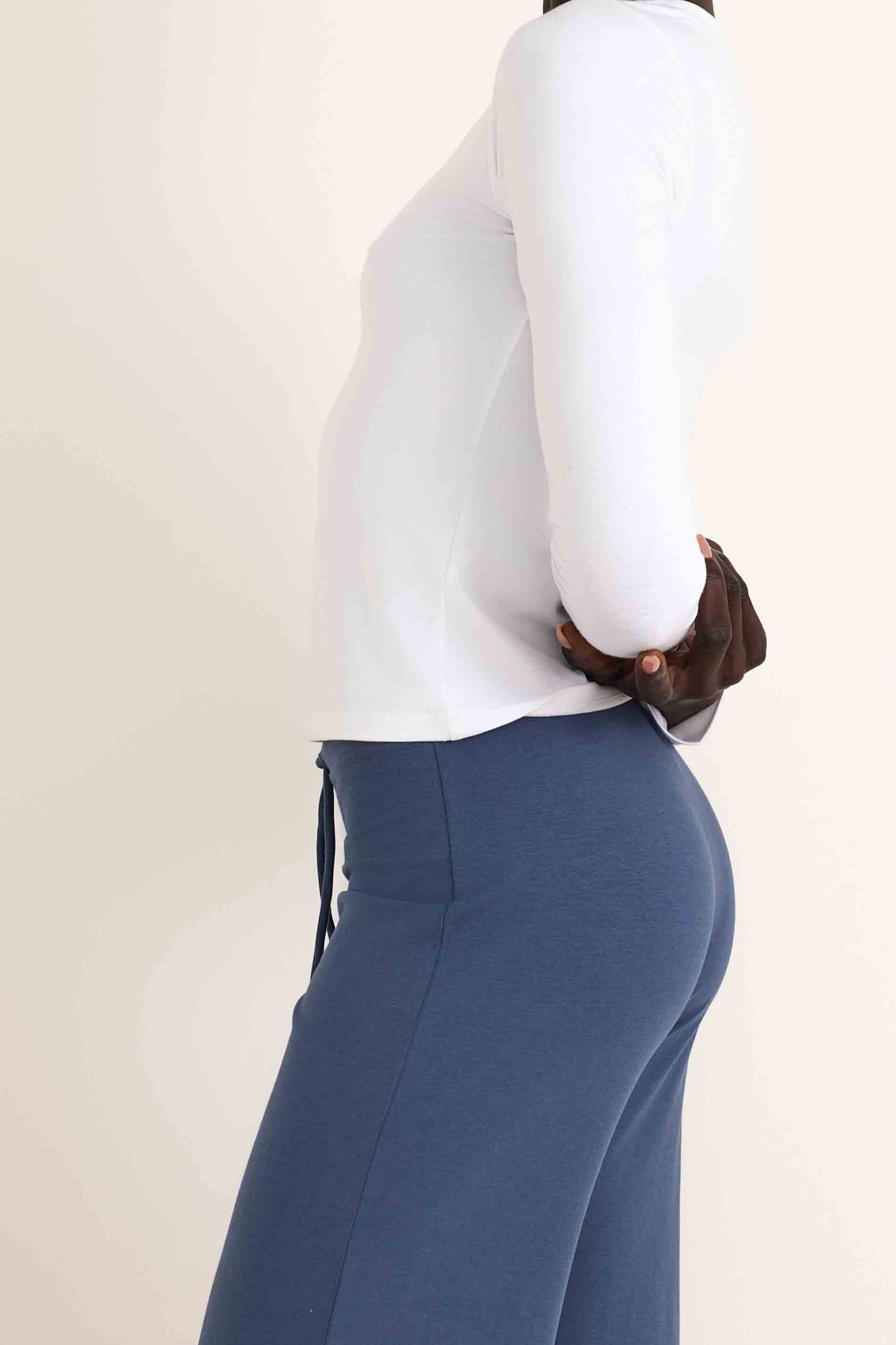 Everyday Regular Long Sleeve Tee - White / back