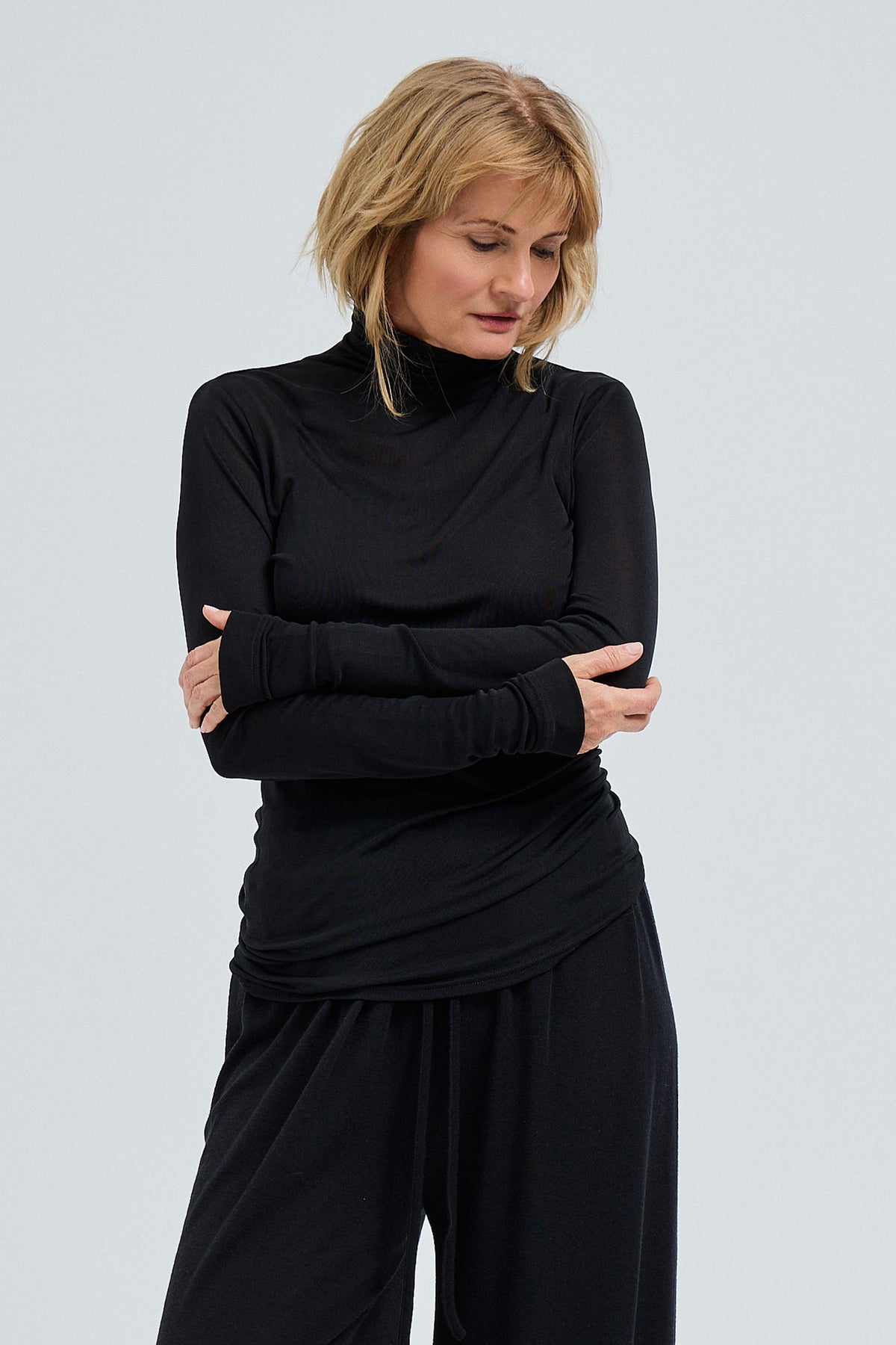 Sheer Roll Neck - black